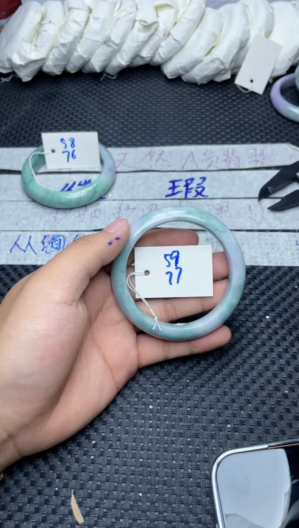 未镶嵌手镯翡翠77