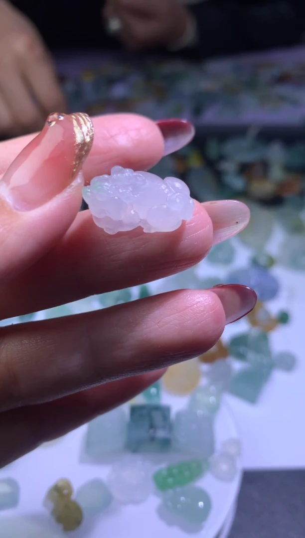 【闪购商品】定制翡翠未镶嵌毛货