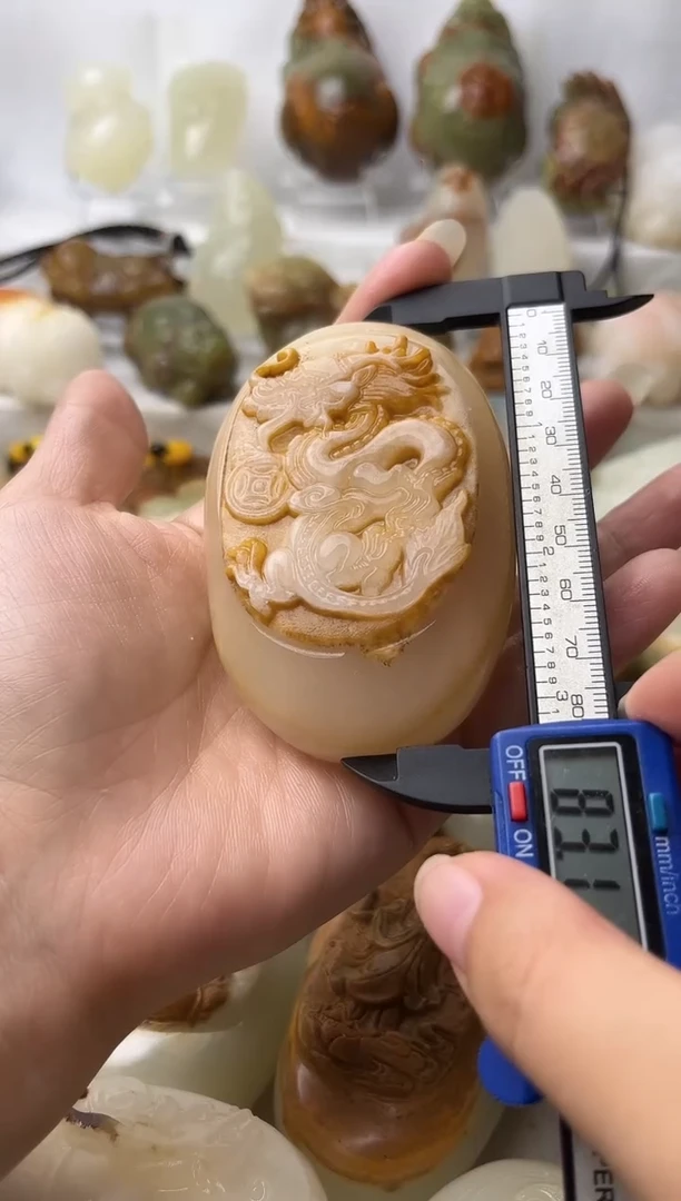 石材方解石手把摆件不退换盘龙