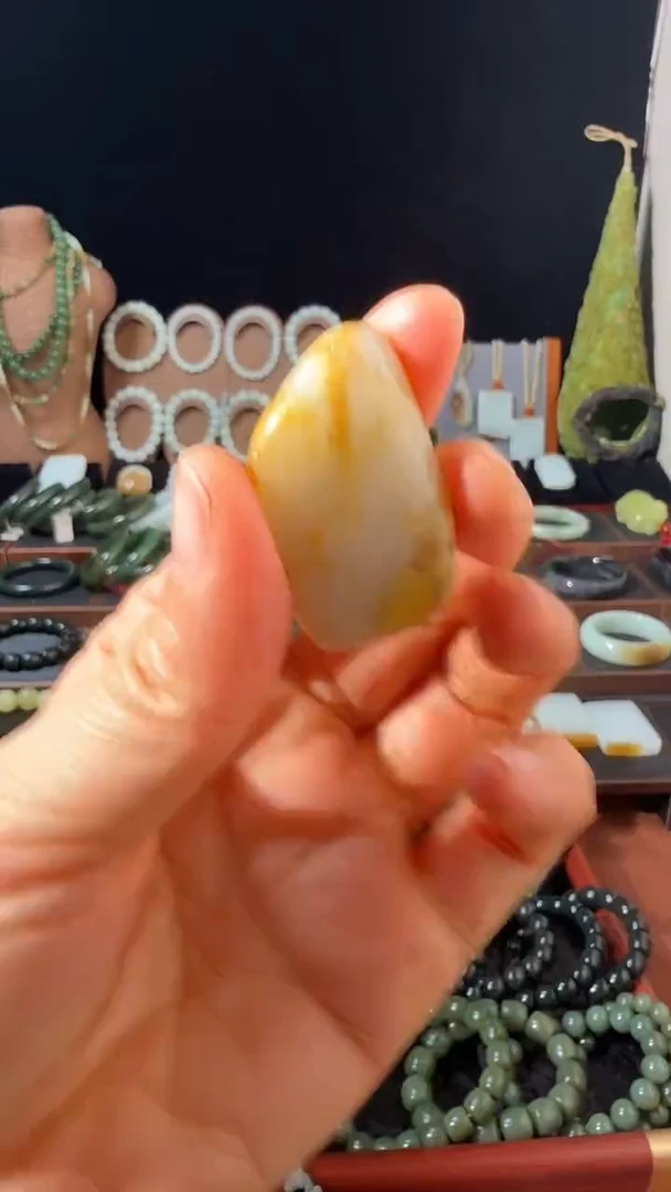 颈饰未镶嵌和田玉和田玉吊坠