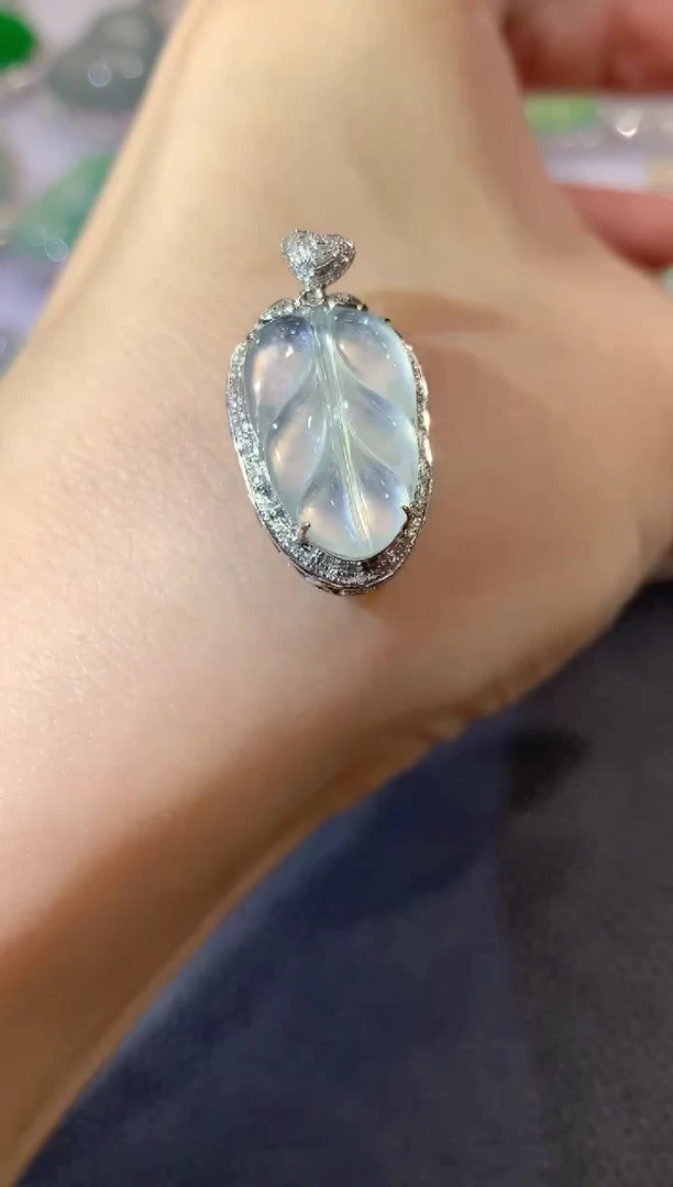 吊坠(不含链)18K金镶嵌翡翠C6