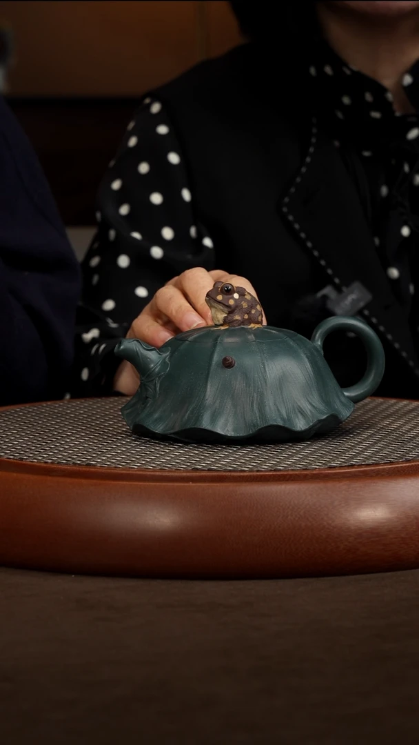 茶壶紫砂【P062】呱呱来财 300c  GJF