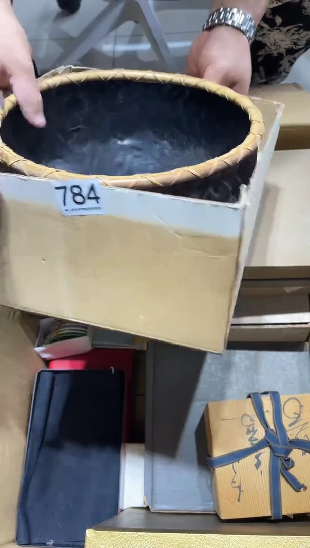 瓷片老****仓784.......