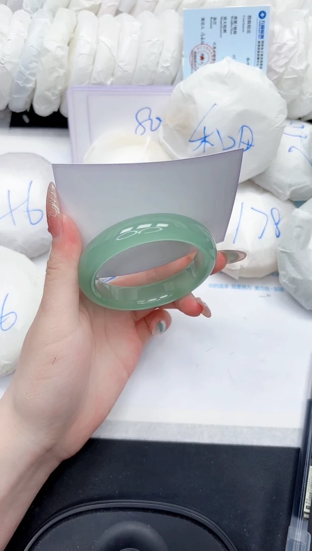 石英质玉手镯未镶嵌285-60