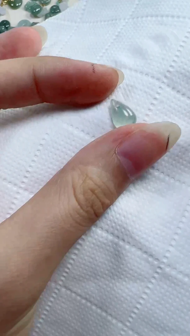 翡翠裸石175号，翡翠裸石一个