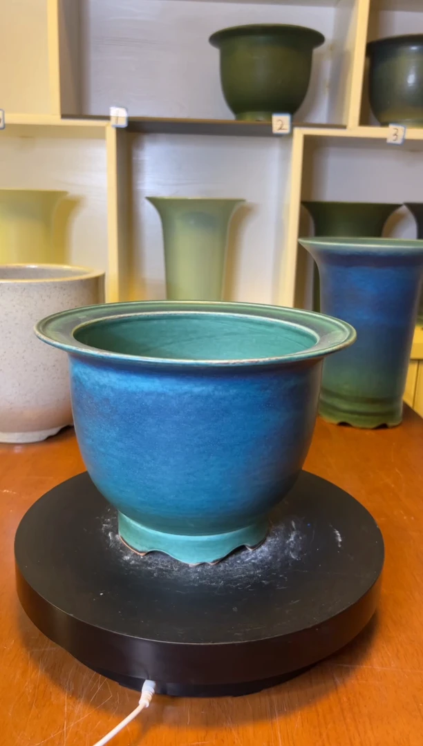 星光蓝陶瓷花盆高17外口23内口18