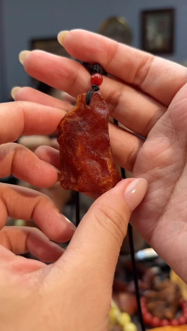 琥珀颈饰未镶嵌吊坠