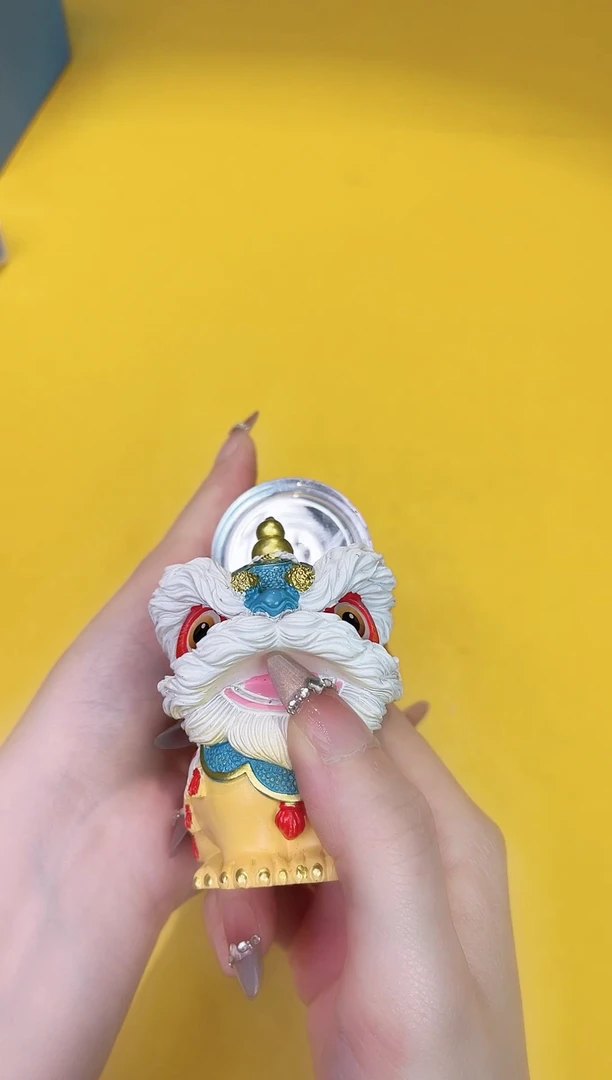 瓷片红石榴