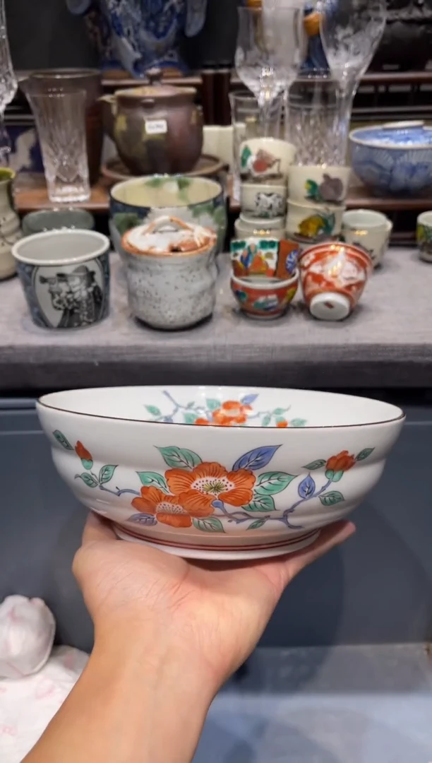 瓷片手绘茶花大钵