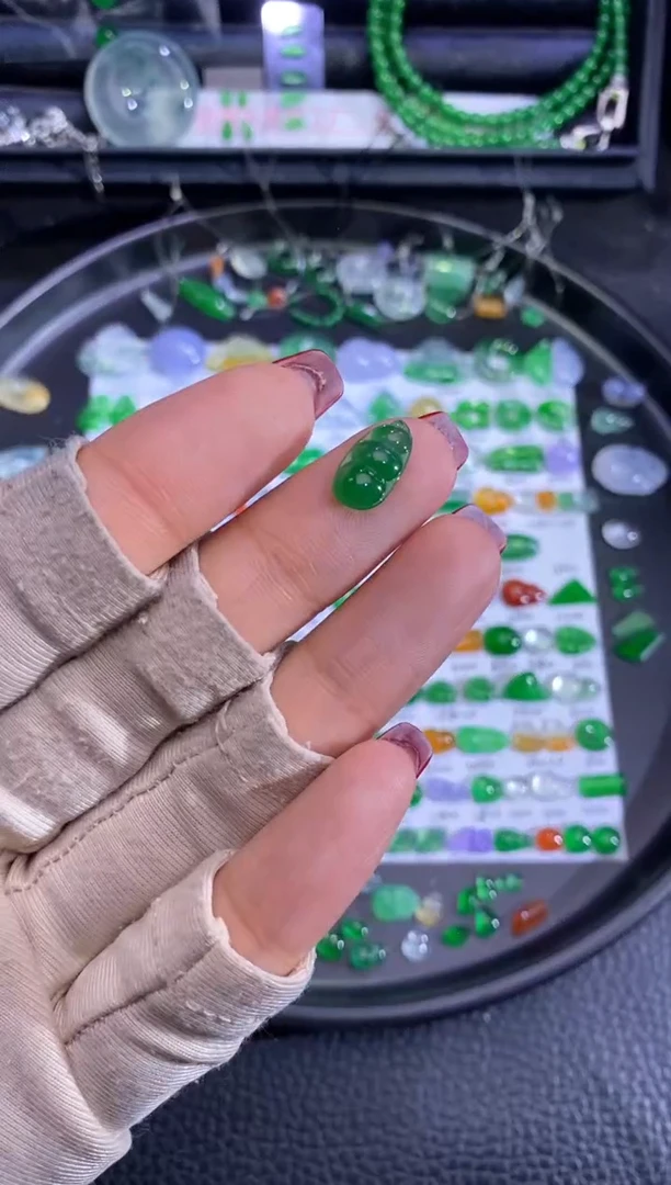 未镶嵌挂件翡翠豆子