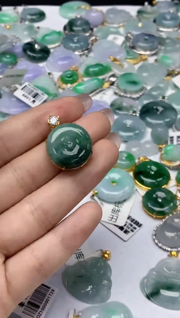 颈饰未镶嵌翡翠天然缅甸a货翡翠百元以上9元证书费自理