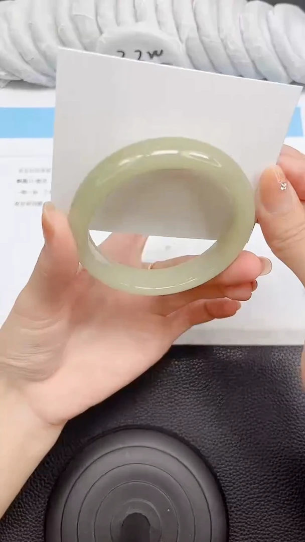 未镶嵌手镯石英质玉211-60