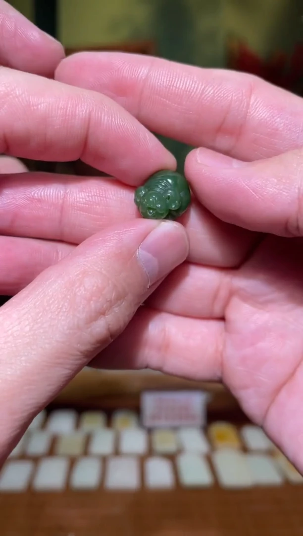 【闪购商品】和田玉吊坠(不含链)未镶嵌小猪