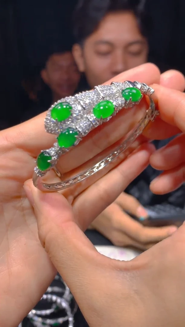 【闪购商品】定制翡翠未镶嵌155多样性发货（发其一）