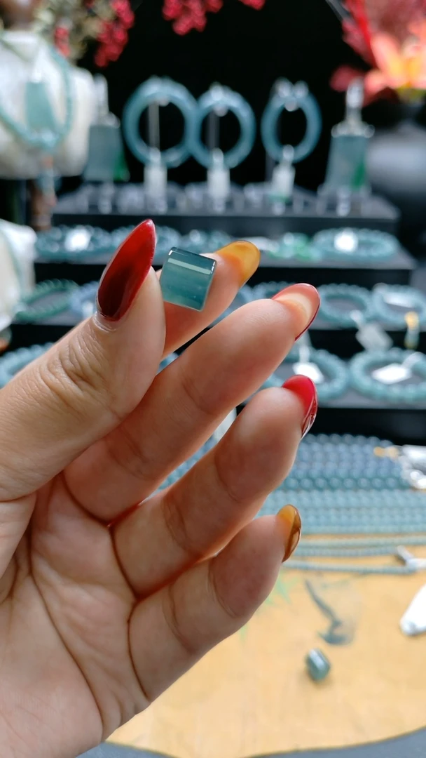 散珠翡翠10mm深海蓝桶珠