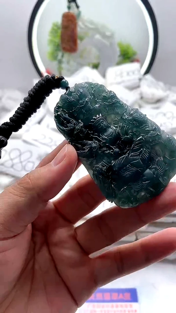 【闪购商品】翡翠颈饰未镶嵌虚空藏