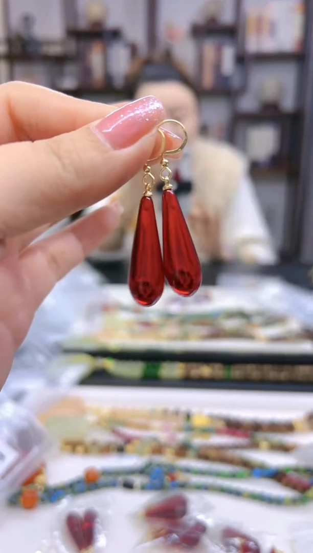 【闪购商品】血珀耳饰14K金镶嵌耳坠E27