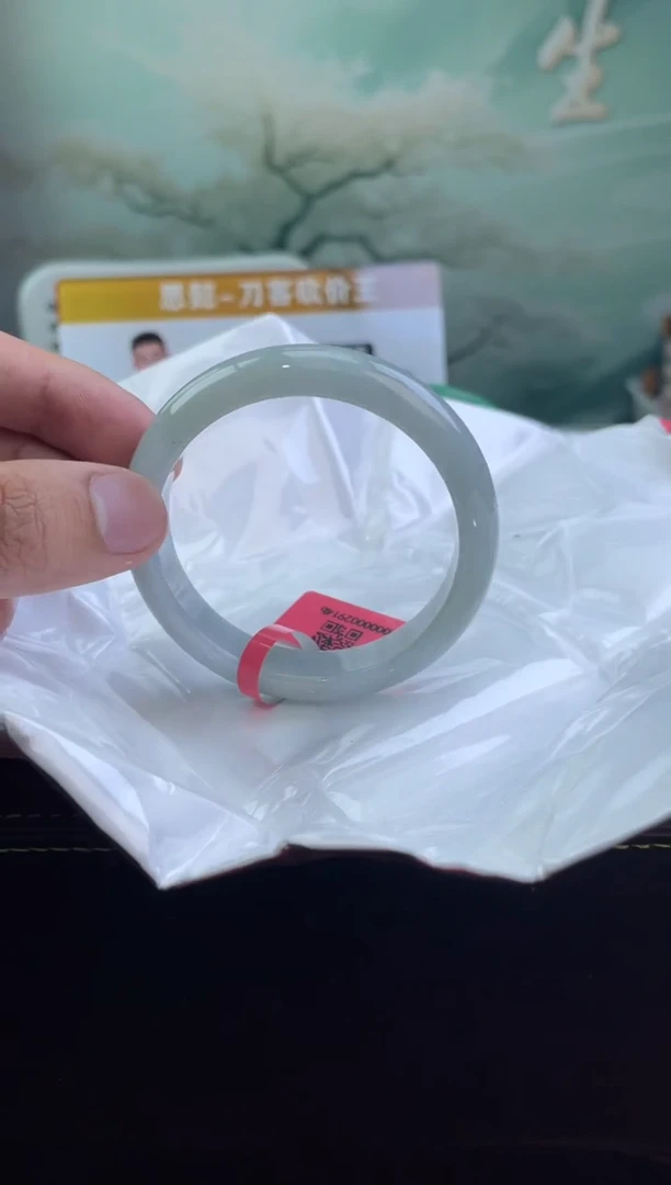 翡翠手镯未镶嵌27翡翠手镯