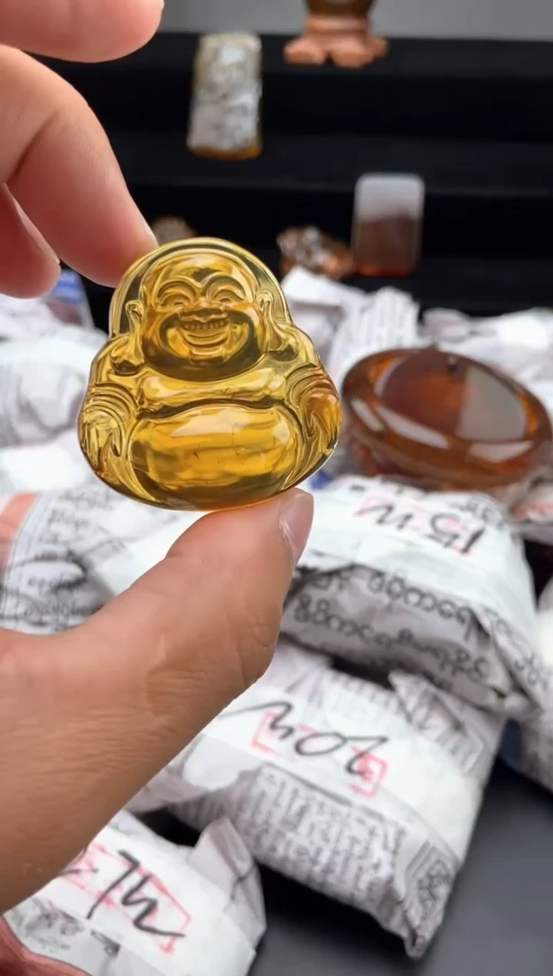琥珀颈饰未镶嵌金蓝珀弥勒佛吊坠