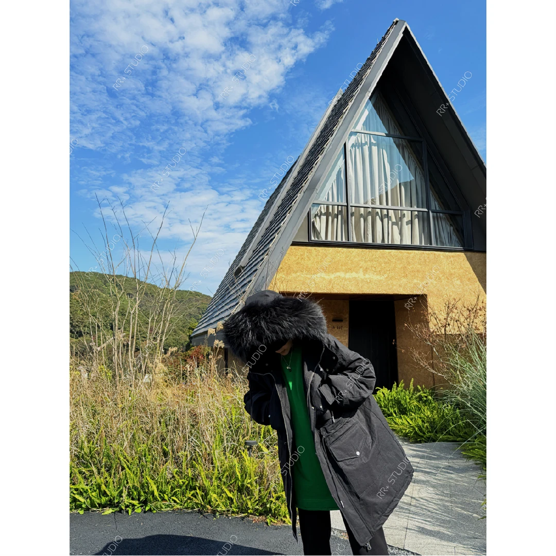21715高级别致收腰抽绳连帽羽绒服女秋冬宽松百搭保暖外套