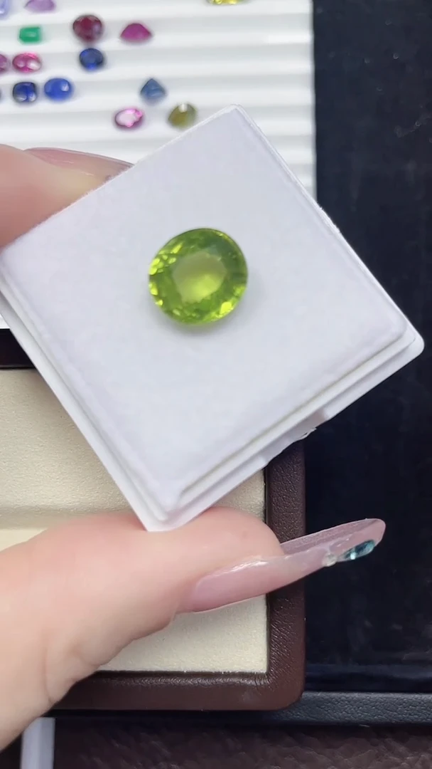 未镶嵌裸石橄榄石5.44ct