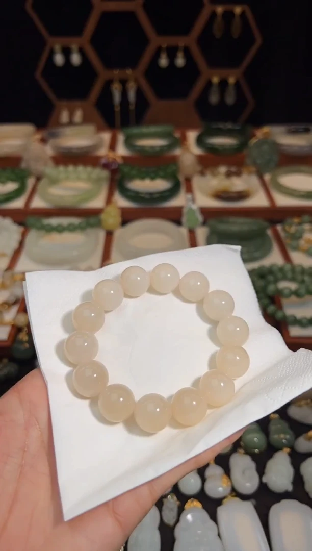 未镶嵌手链和田玉卡15