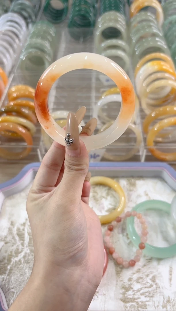 未镶嵌手镯石英质玉182-54HU