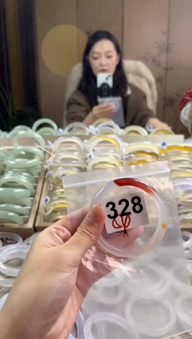 手镯玛瑙/玉髓未镶嵌328