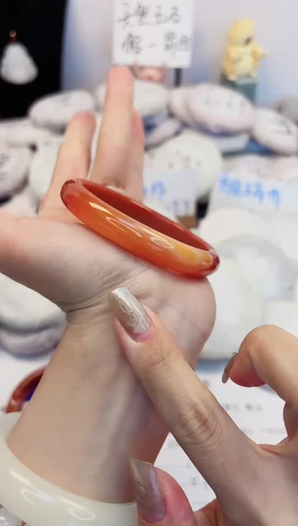 【闪购商品】石英质玉手镯未镶嵌205-玛瑙-圈口57