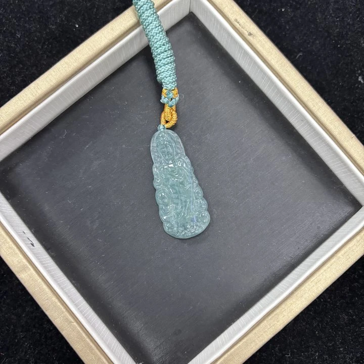 翡翠A货吊坠（拍一个发一个多样性发货）-561259