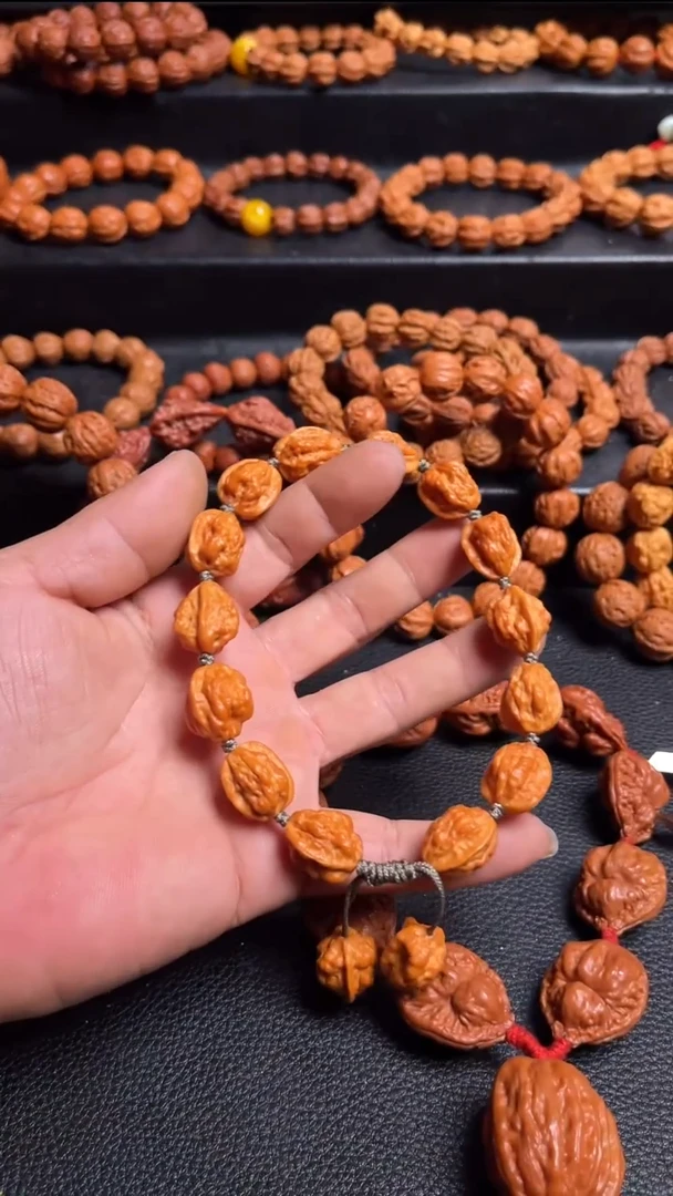 吊坠桃核平****f文玩手串