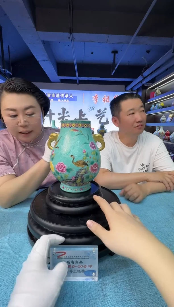 李祖华老师扒花绿釉象耳福筒尊带收藏证书