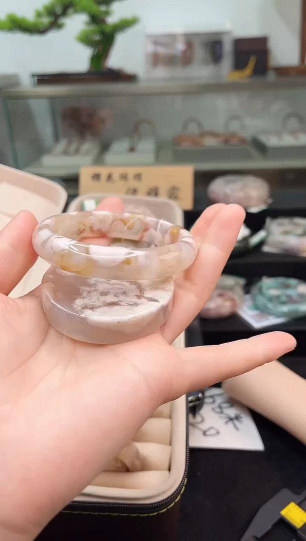 未镶嵌手镯石英质玉59圈口（赠品镯心）6511591