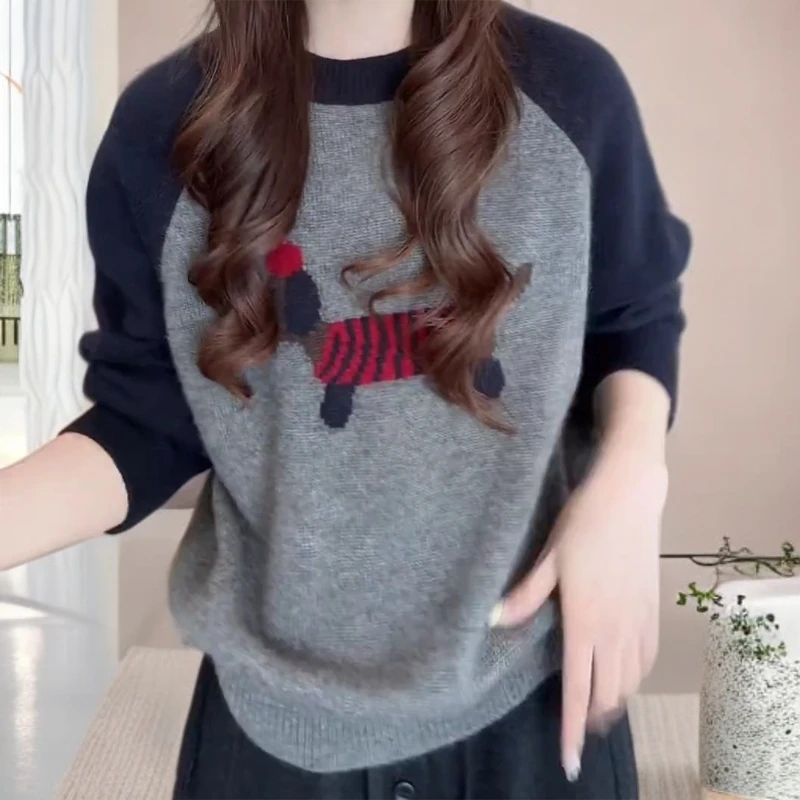 秋冬慵懒风减龄宽松针织衫百搭插肩袖小狗软糯套头针织衫C6375