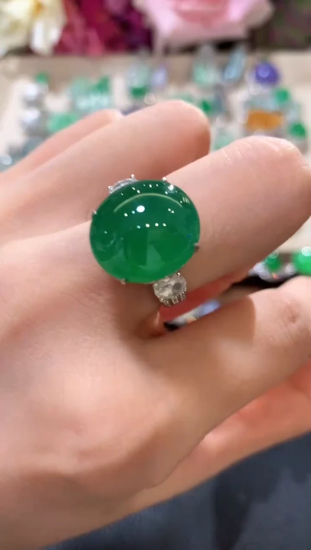 18K金镶嵌戒指翡翠我****重m58