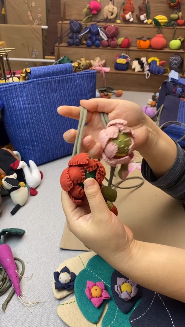 荷花项链（粉色+红色）各一