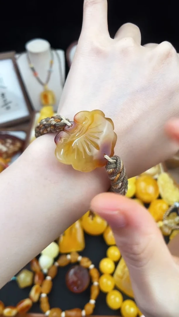 琥珀未镶嵌珠宝奇石柒月