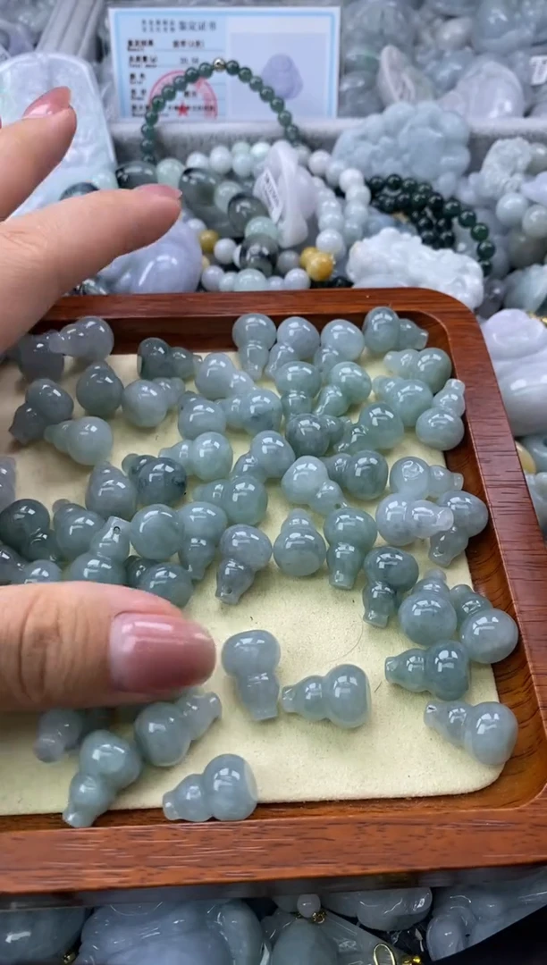翡翠未镶嵌颈饰缅甸A货翡翠0HL