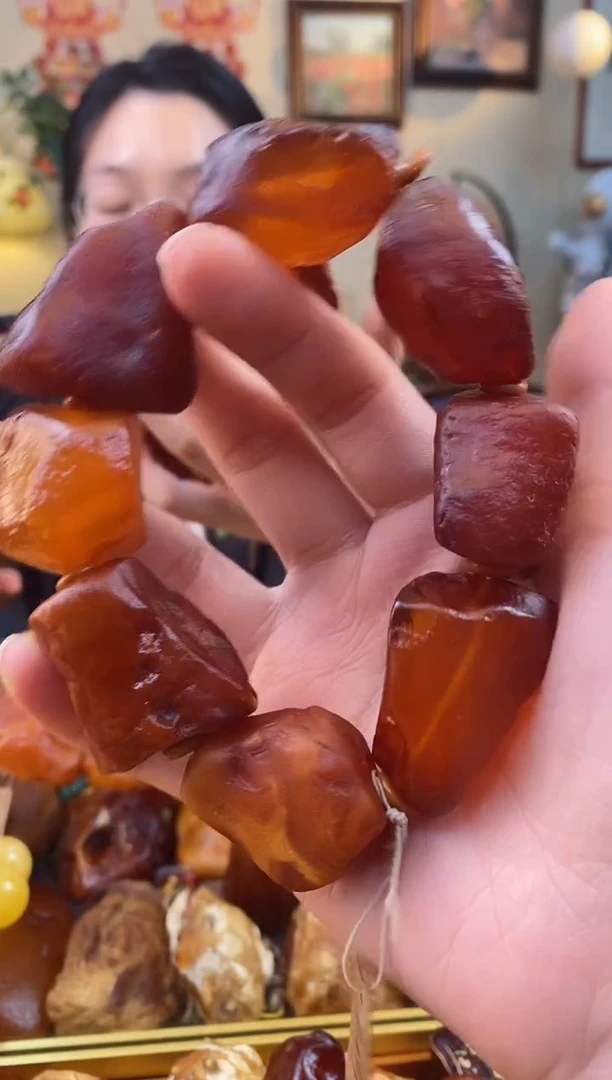 【闪购商品】琥珀手串未镶嵌手串