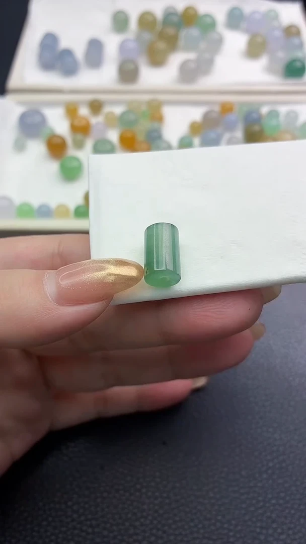 未镶嵌定制翡翠小*珠子