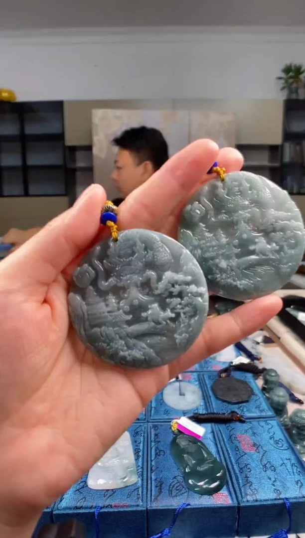 颈饰未镶嵌翡翠多样性发其一