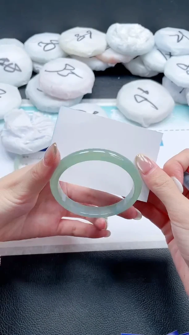 【闪购商品】石英质玉手镯未镶嵌 11J150-58