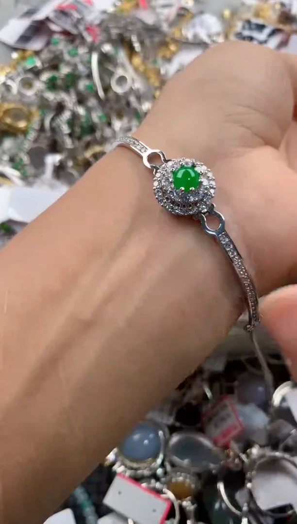 银S925镶嵌戒指翡翠888              6