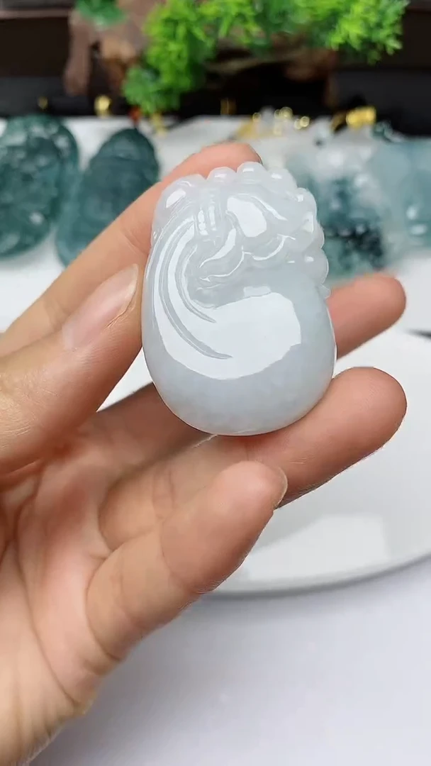 【闪购商品】翡翠颈饰未镶嵌