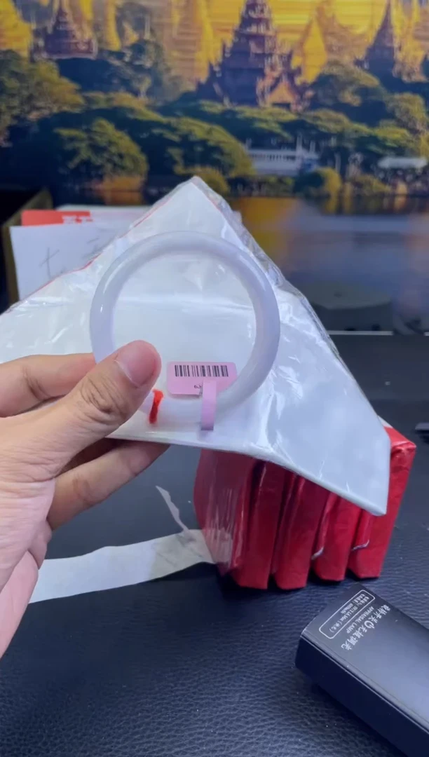 未镶嵌手镯翡翠8