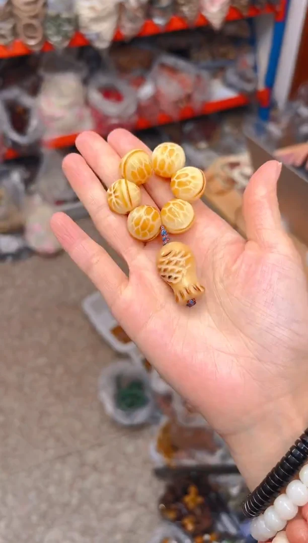 吊坠菩提根/象牙果富甲天下手捻 黄色