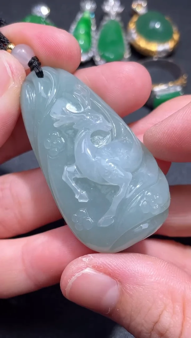 颈饰未镶嵌翡翠15.......