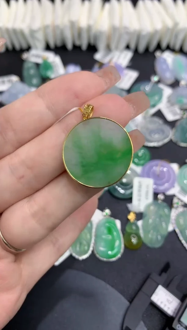 吊坠(不含链)18K金镶嵌翡翠111111111111111