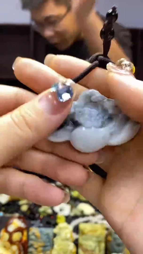 未镶嵌岫玉挂件