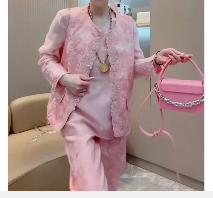 2025春季新款网红同款洋气减龄气质休闲修身马甲裤子女套装甜127